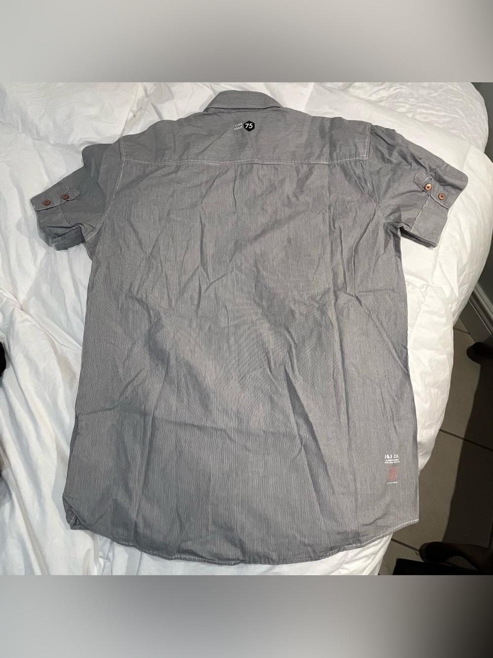 J&J Core Button Up - Picture 4 of 7